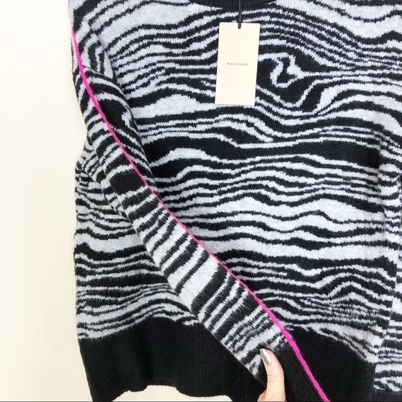 Halogen Swirl Mock Neck Sweater Small in Grey-Black Zebra Print - Picture 3 of 9